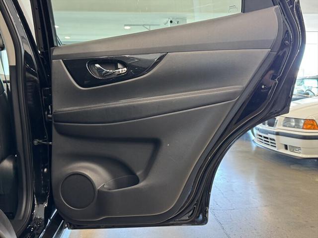 used 2019 Nissan Rogue car, priced at $17,490
