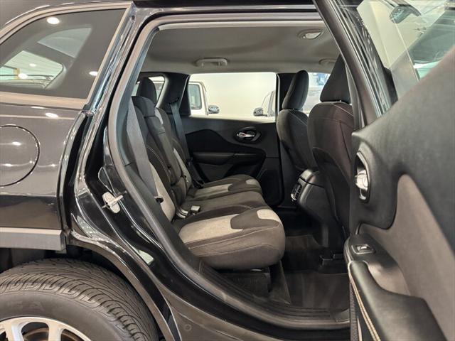 used 2016 Jeep Cherokee car, priced at $7,490