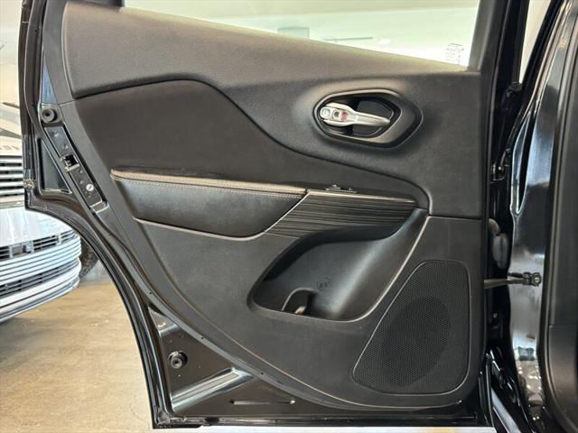 used 2016 Jeep Cherokee car, priced at $7,490