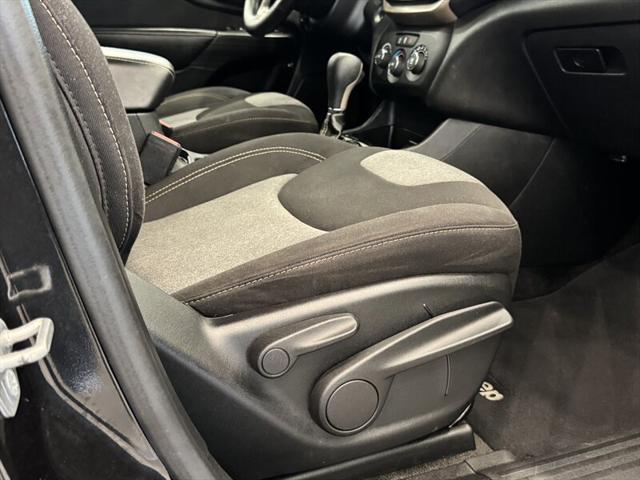 used 2016 Jeep Cherokee car, priced at $7,490