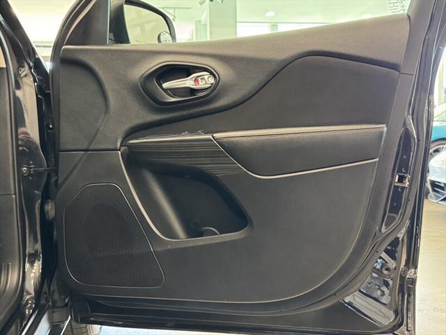 used 2016 Jeep Cherokee car, priced at $7,490