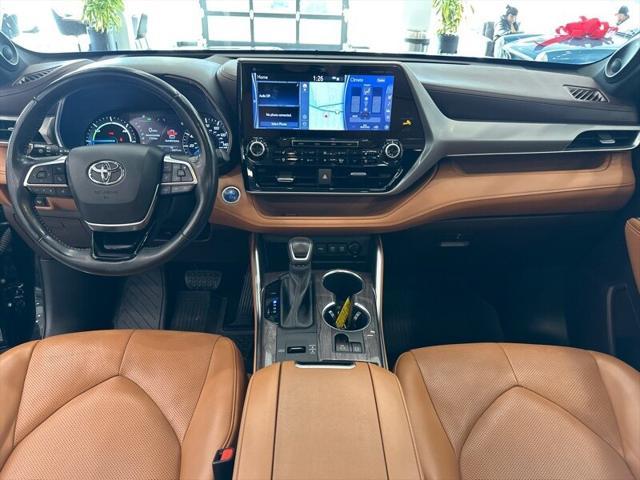 used 2021 Toyota Highlander Hybrid car, priced at $41,890