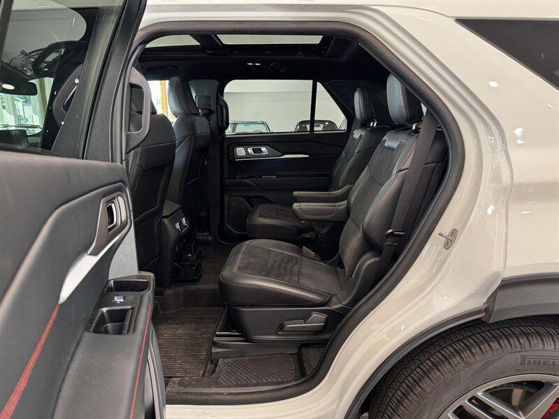 used 2025 Ford Explorer car, priced at $51,890