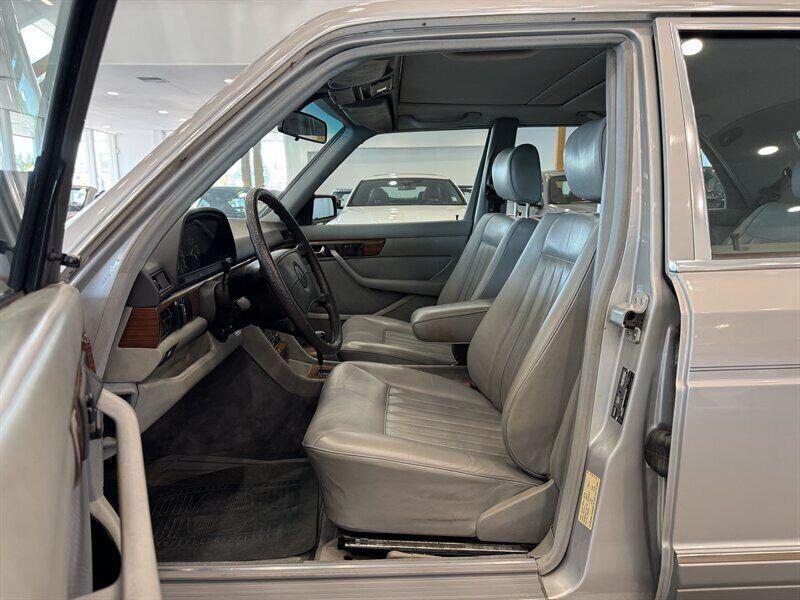 used 1987 Mercedes-Benz S-Class car, priced at $10,990