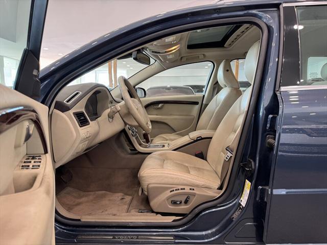 used 2008 Volvo V70 car, priced at $9,790