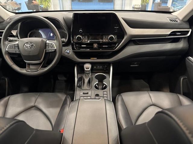 used 2023 Toyota Highlander car, priced at $37,890