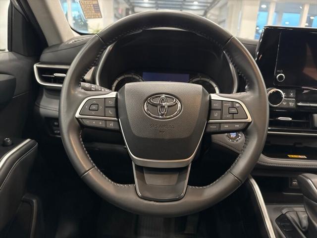 used 2023 Toyota Highlander car, priced at $37,890