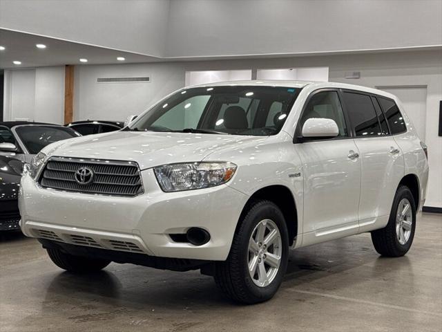 used 2008 Toyota Highlander Hybrid car, priced at $13,900