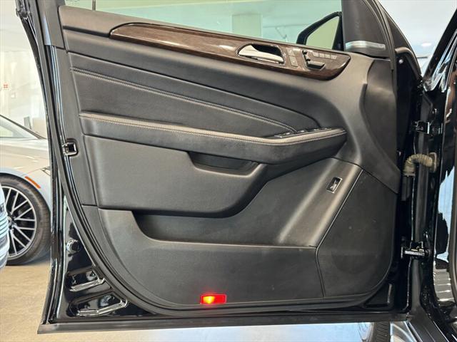 used 2014 Mercedes-Benz M-Class car, priced at $14,990
