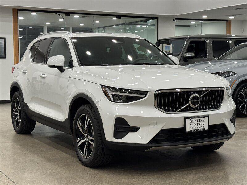 used 2025 Volvo XC40 car, priced at $33,690
