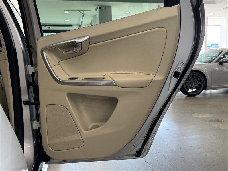 used 2016 Volvo XC60 car, priced at $19,790