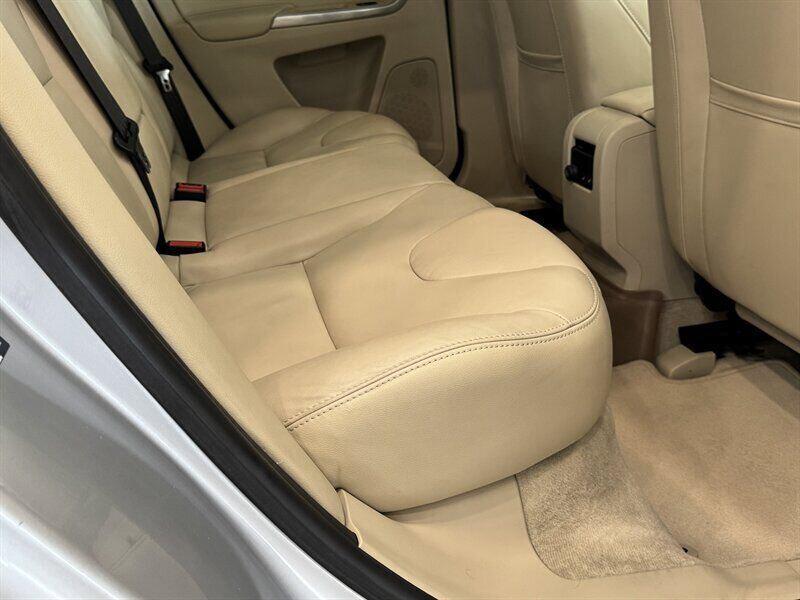 used 2016 Volvo XC60 car, priced at $19,790