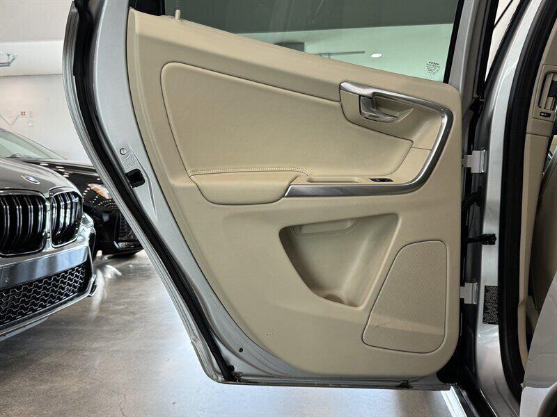 used 2016 Volvo XC60 car, priced at $19,790