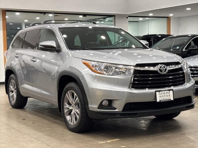 used 2015 Toyota Highlander car, priced at $21,790