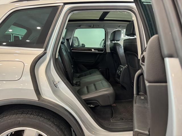 used 2014 Volkswagen Touareg car, priced at $10,990