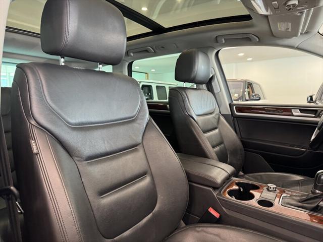 used 2014 Volkswagen Touareg car, priced at $10,990