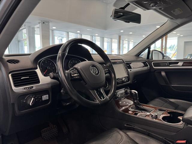 used 2014 Volkswagen Touareg car, priced at $10,990