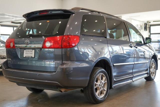 used 2006 Toyota Sienna car, priced at $11,900