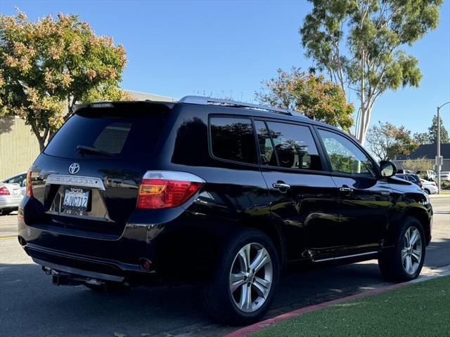 used 2010 Toyota Highlander car, priced at $15,490