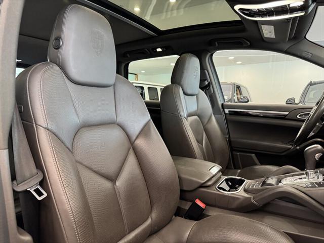 used 2017 Porsche Cayenne E-Hybrid car, priced at $23,990