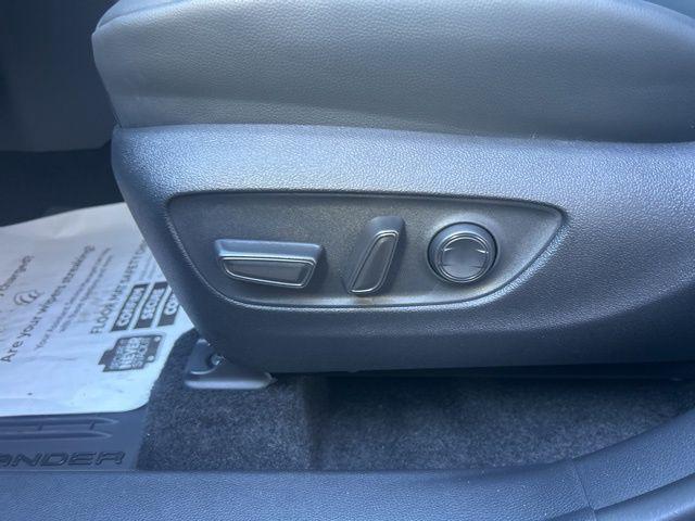 new 2025 Toyota Highlander car, priced at $49,468