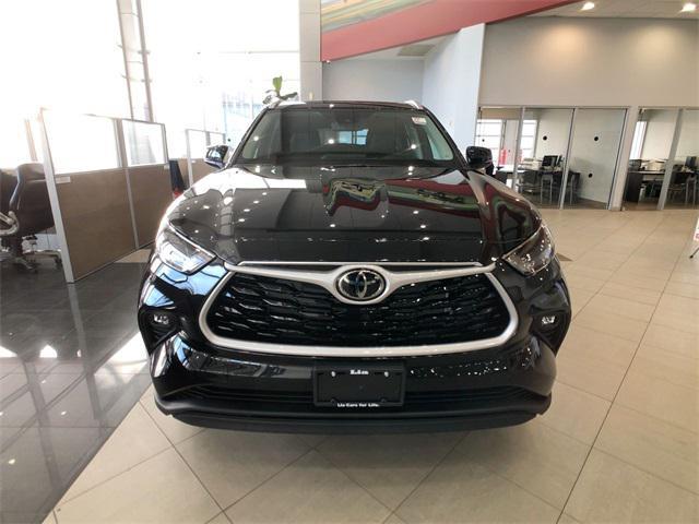 new 2024 Toyota Highlander car, priced at $45,778