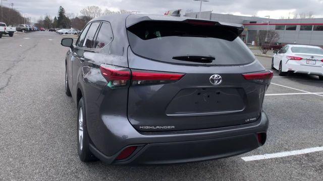 used 2022 Toyota Highlander car, priced at $31,495