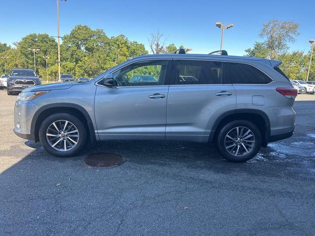 used 2018 Toyota Highlander car, priced at $20,495