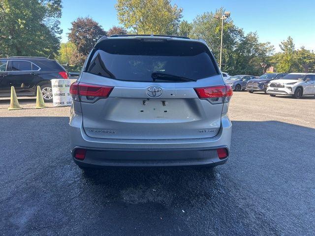 used 2018 Toyota Highlander car, priced at $20,495