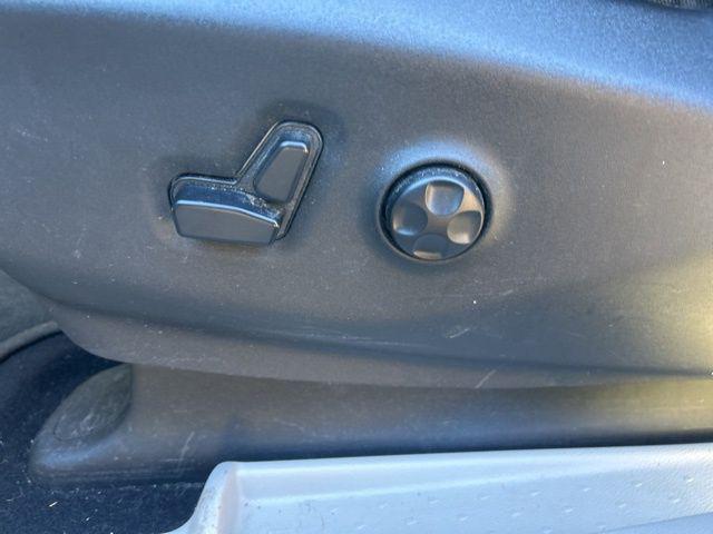 used 2020 Chrysler Pacifica car, priced at $19,995