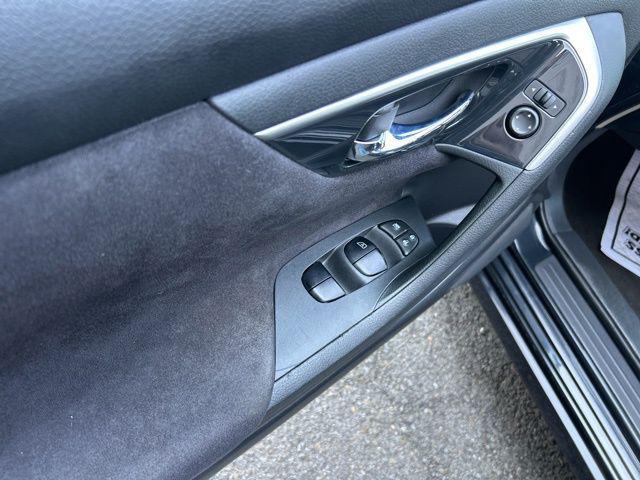 used 2013 Nissan Altima car, priced at $5,995