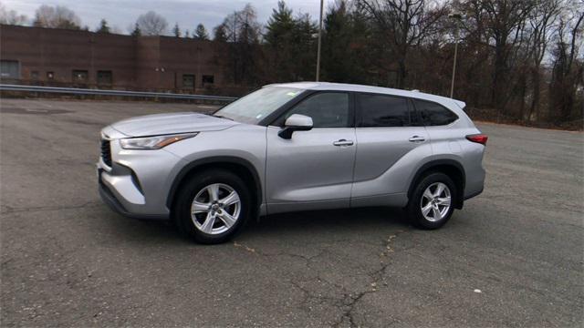 used 2020 Toyota Highlander car, priced at $25,999