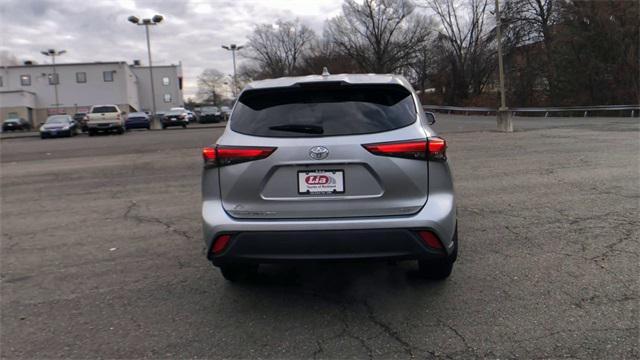 used 2020 Toyota Highlander car, priced at $25,999