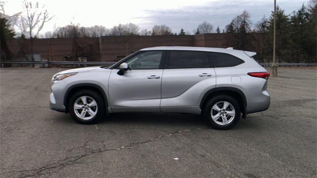 used 2020 Toyota Highlander car, priced at $25,999