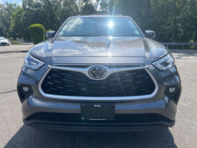 new 2025 Toyota Highlander car