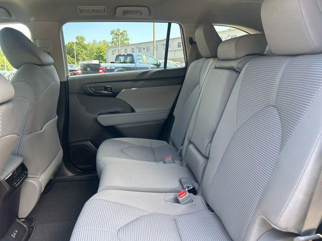 new 2025 Toyota Highlander car