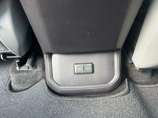 new 2025 Toyota Highlander car