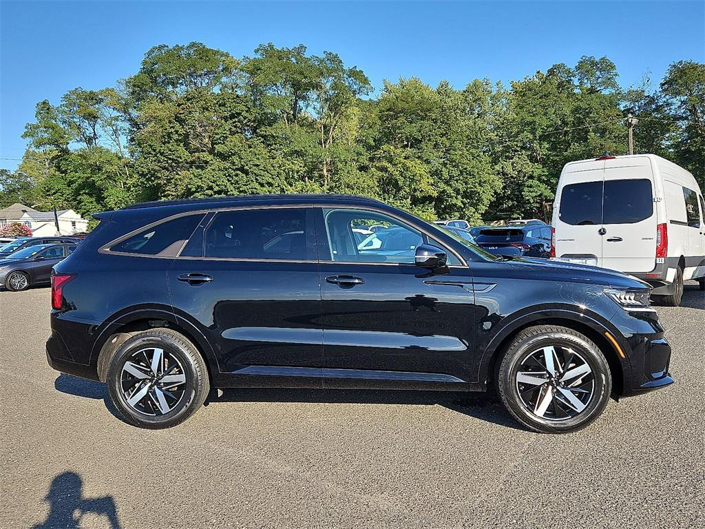 used 2022 Kia Sorento car, priced at $24,999