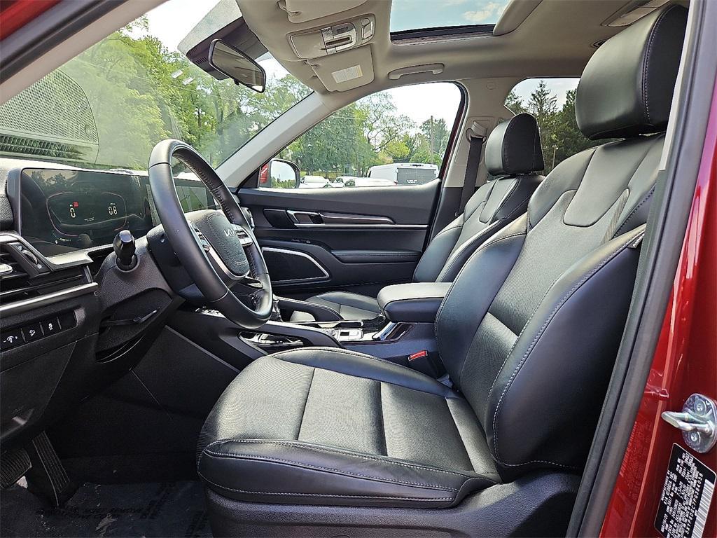 used 2023 Kia Telluride car, priced at $33,999