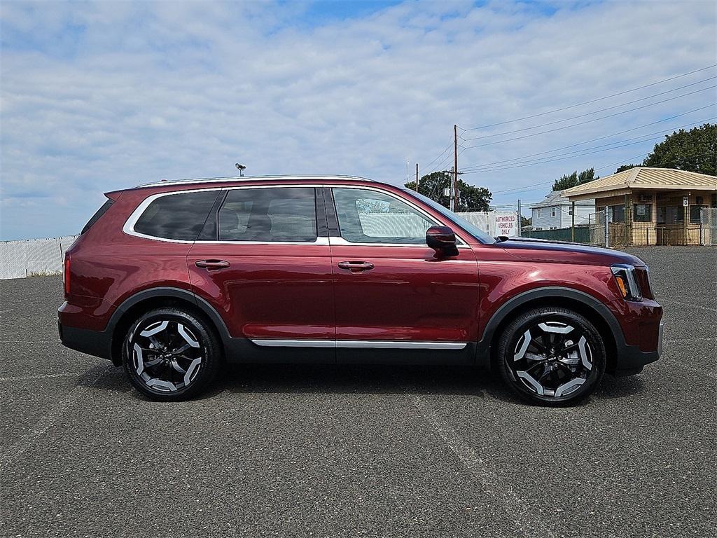 used 2023 Kia Telluride car, priced at $33,999