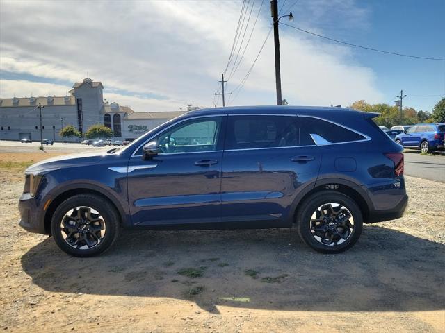 used 2025 Kia Sorento car, priced at $35,899