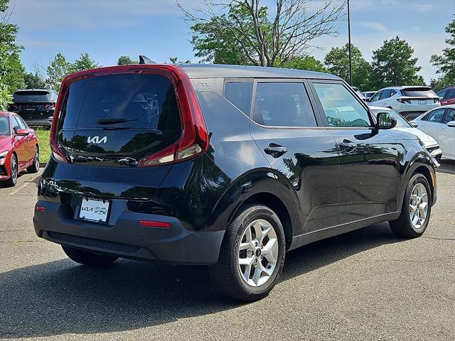 used 2022 Kia Soul car, priced at $17,289