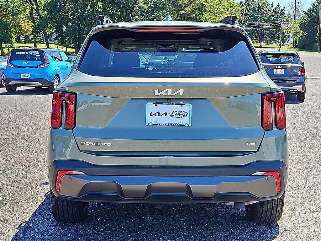 used 2024 Kia Sorento car, priced at $37,999