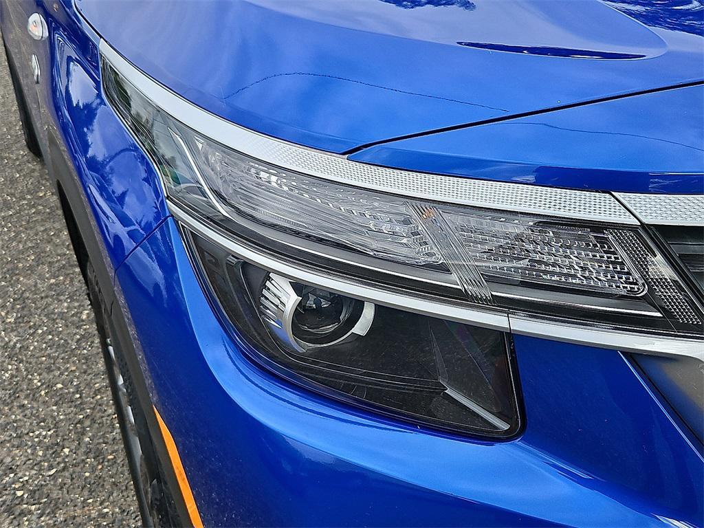 used 2023 Kia Seltos car, priced at $19,999