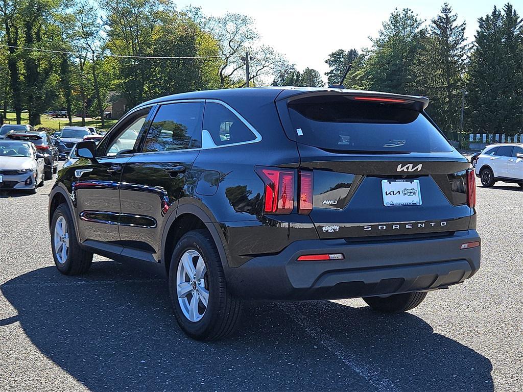 used 2022 Kia Sorento car, priced at $24,329