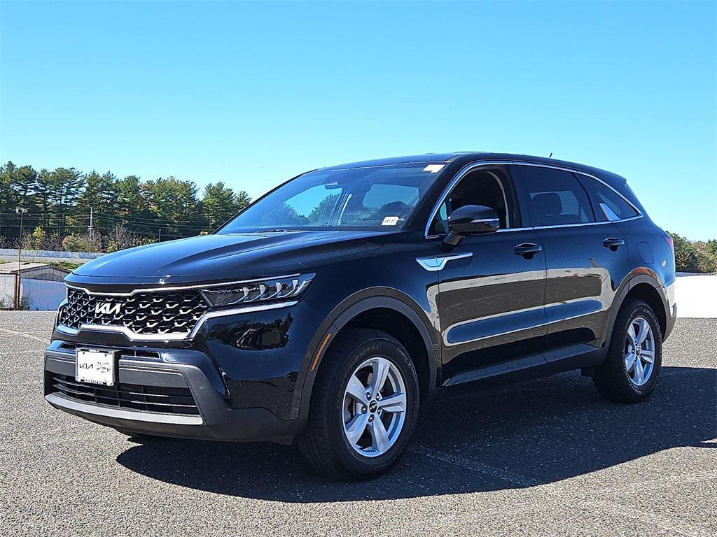 used 2022 Kia Sorento car, priced at $24,329