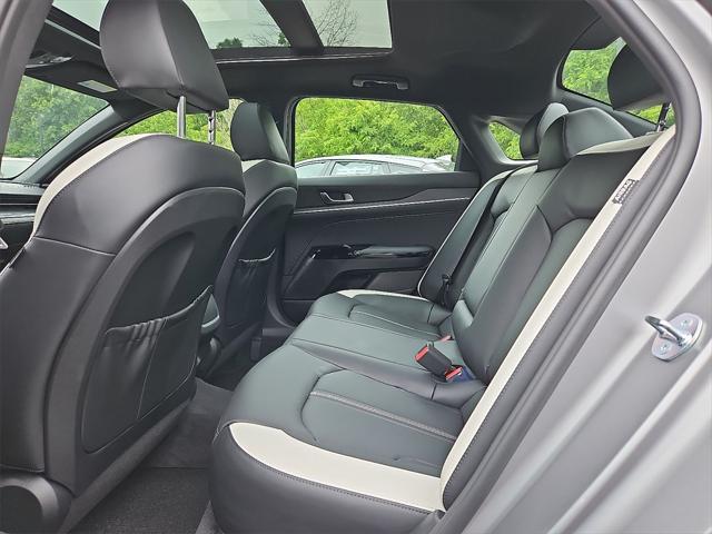 new 2025 Kia K5 car, priced at $32,025