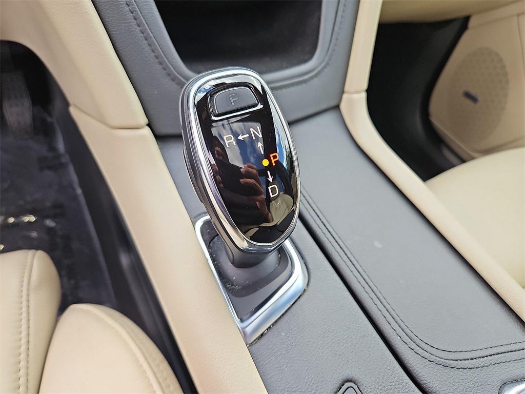 used 2017 Cadillac XT5 car, priced at $18,989