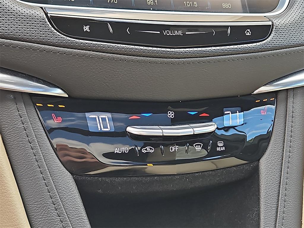 used 2017 Cadillac XT5 car, priced at $18,989