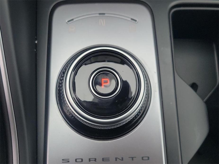 new 2024 Kia Sorento Hybrid car, priced at $40,890